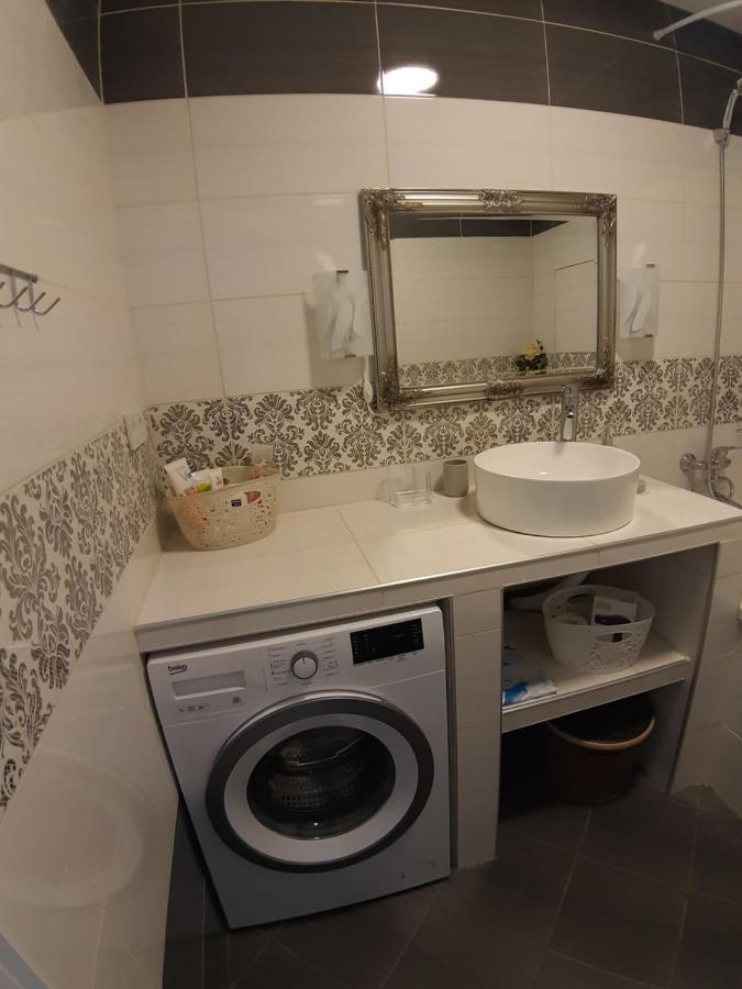 Appartment New In Center モギリョフ エクステリア 写真